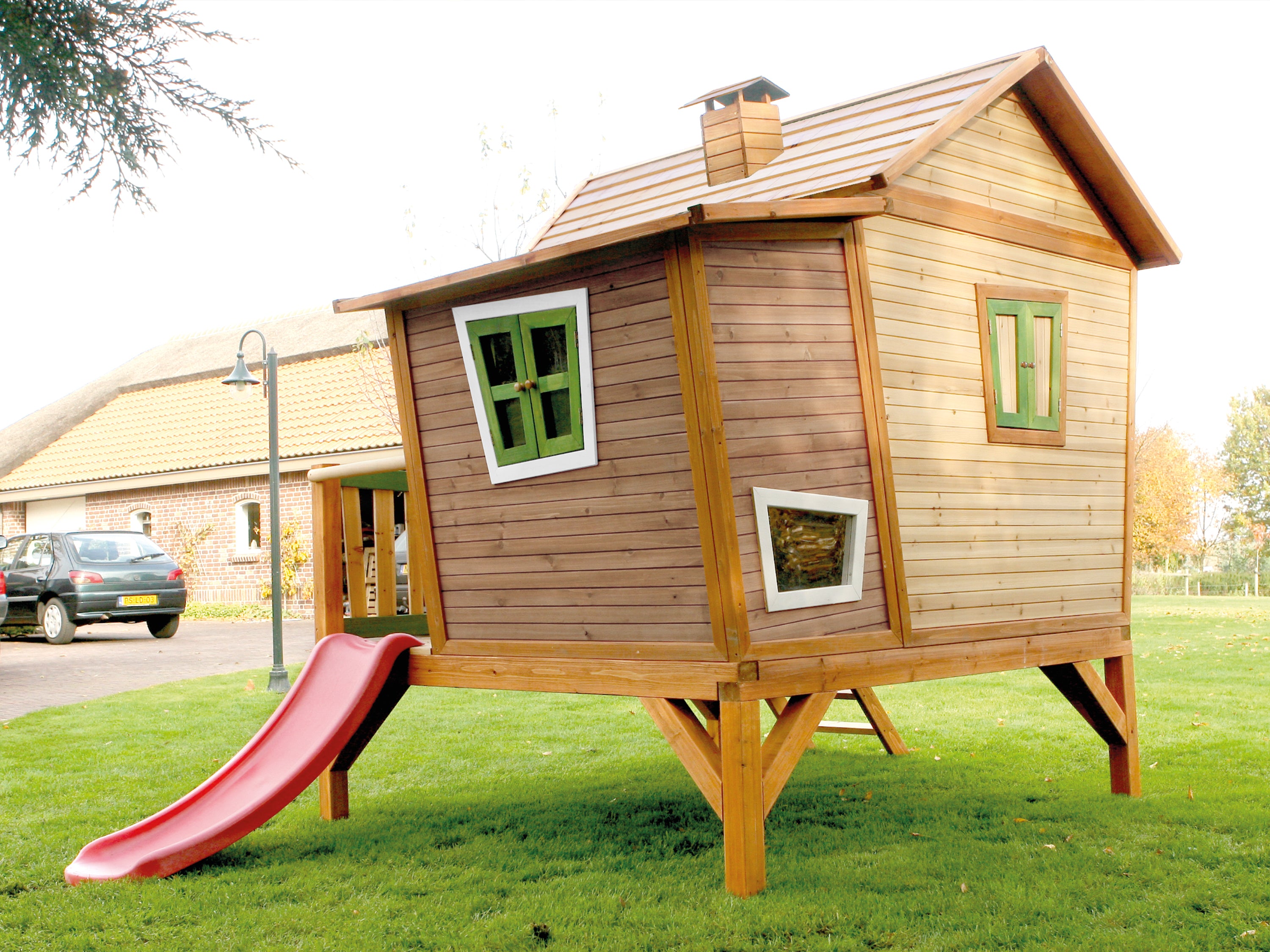 AXI Emma Playhouse Bruin-groen incl rode glijbaan