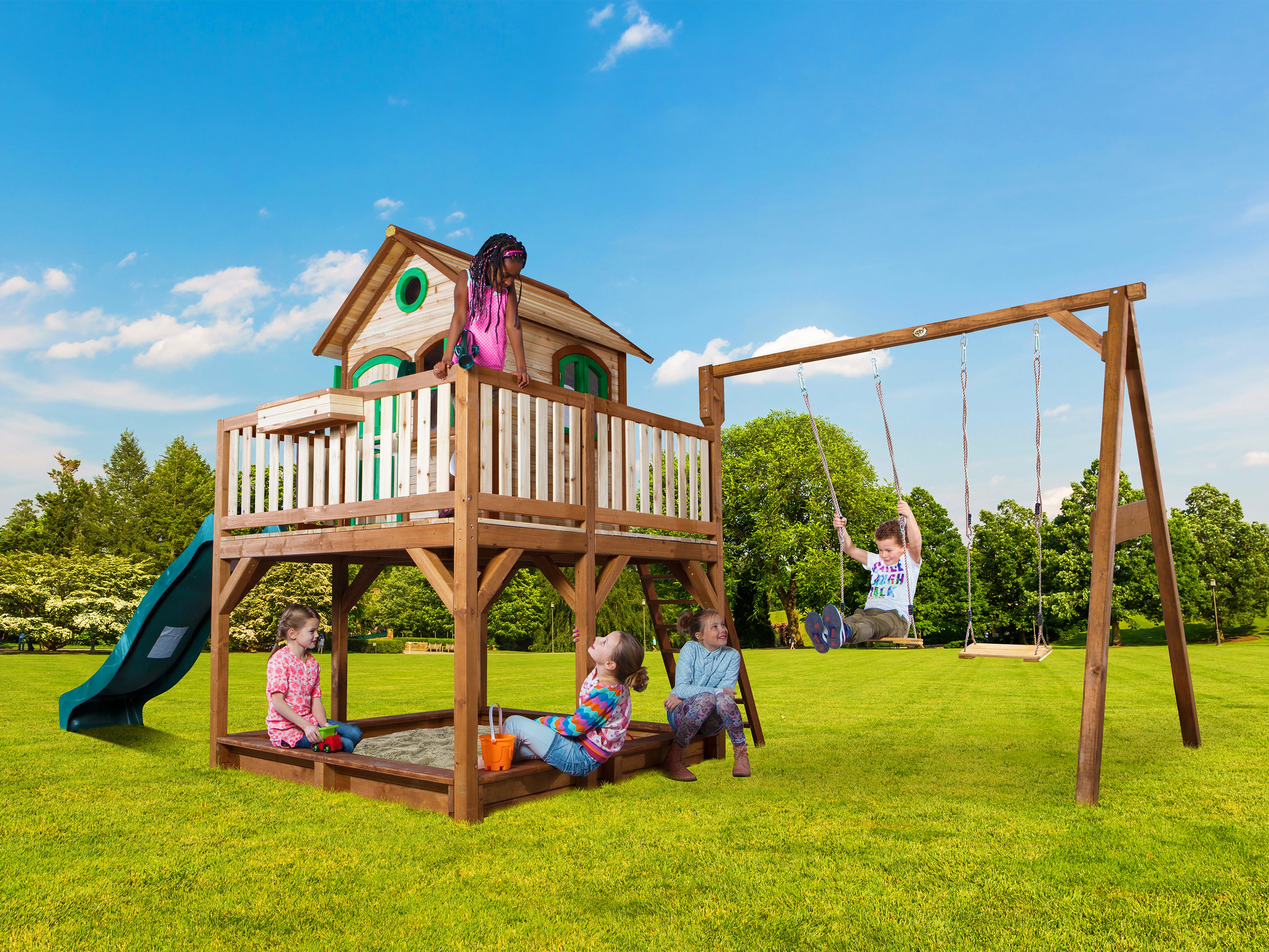 AXI Liam Playhouse Bruin/groen incl dubbele schommel