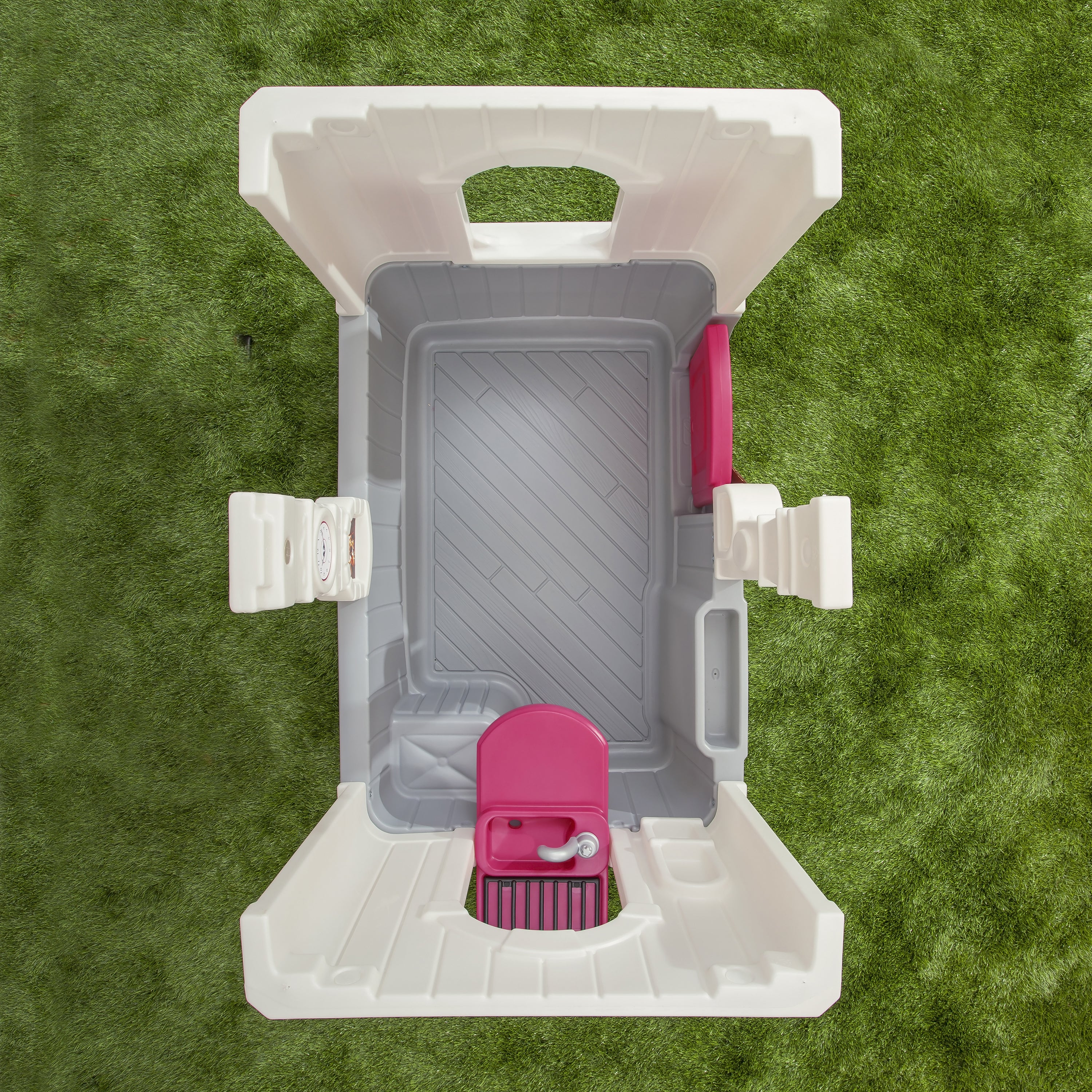 Step 2 Nead & Tidy Cottage II