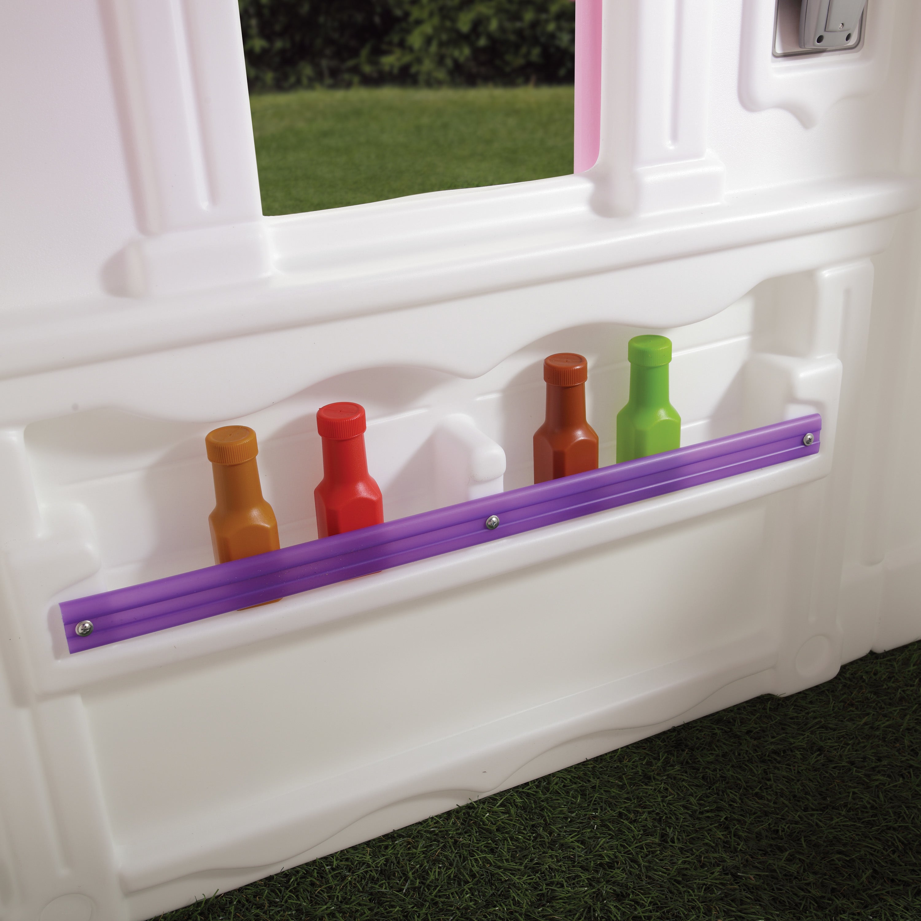 Step 2 Sweetheart Playhouse